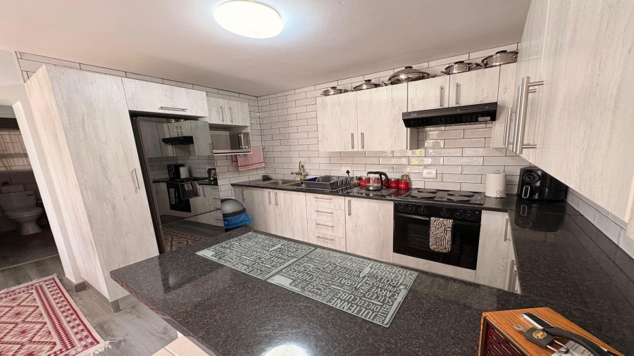 2 Bedroom Property for Sale in Hartenbos Central Western Cape